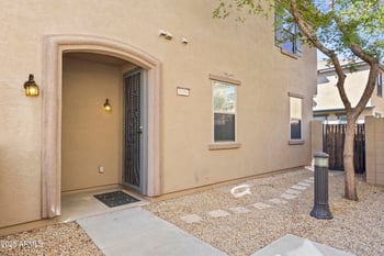8192 Lynwood St, Phoenix, AZ 85043