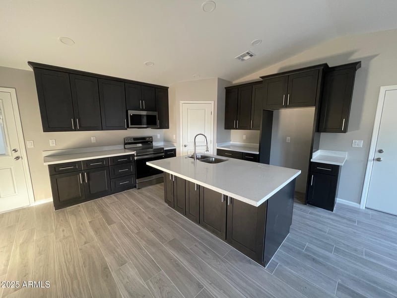 82 Brooks St, Gilbert, AZ 85233