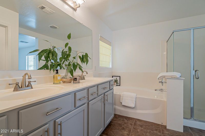 82 E Palomino Dr, Gilbert, AZ 85296