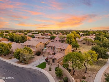82 Raven Dr, Chandler, AZ 85286