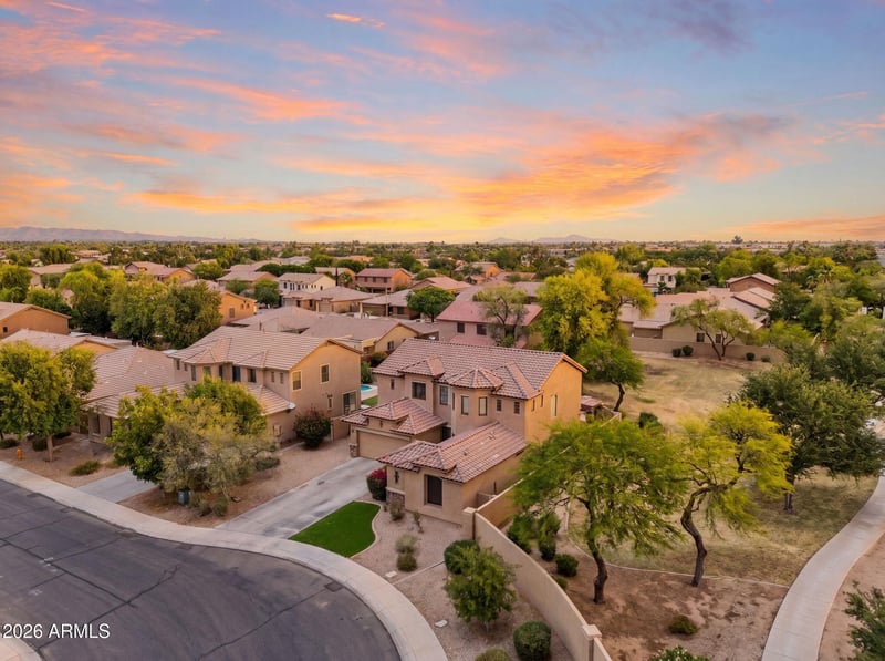 82 Raven Dr, Chandler, AZ 85286