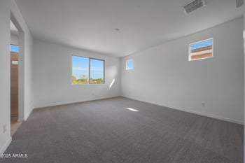820 Riparian Dr, San Tan Valley, AZ 85140