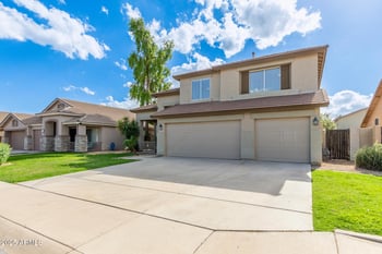 8201 Adam Ave, Peoria, AZ 85382