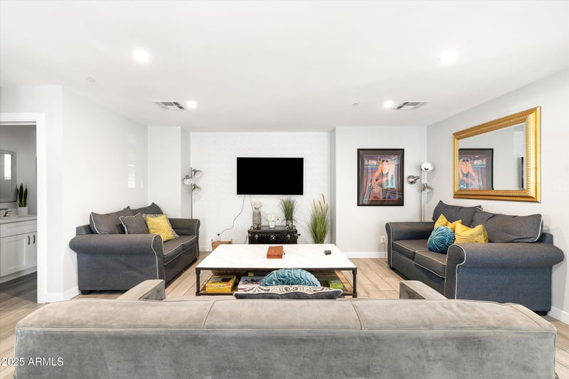 8201 Piccadilly Rd, Scottsdale, AZ 85251