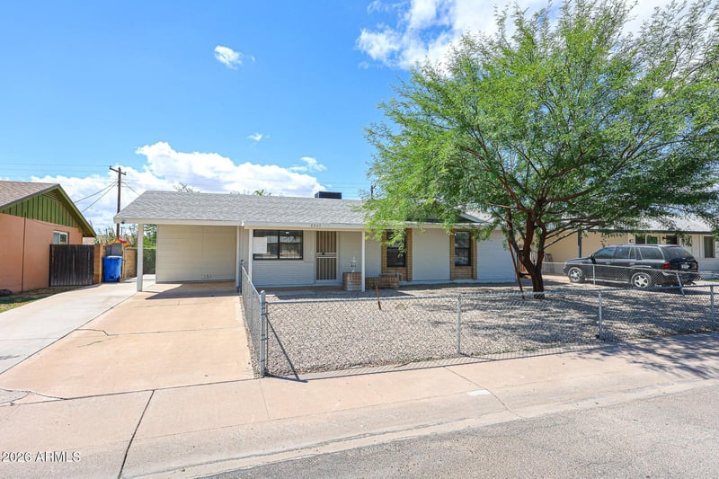 8201 Earll Dr, Phoenix, AZ 85033