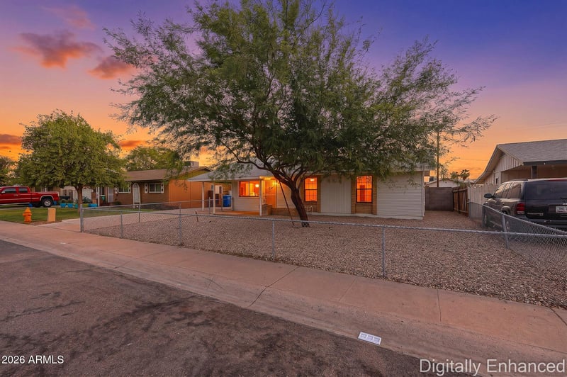 8201 Earll Dr, Phoenix, AZ 85033