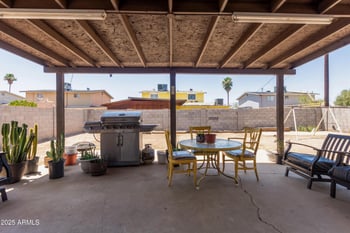 8201 Whitton Ave, Phoenix, AZ 85033