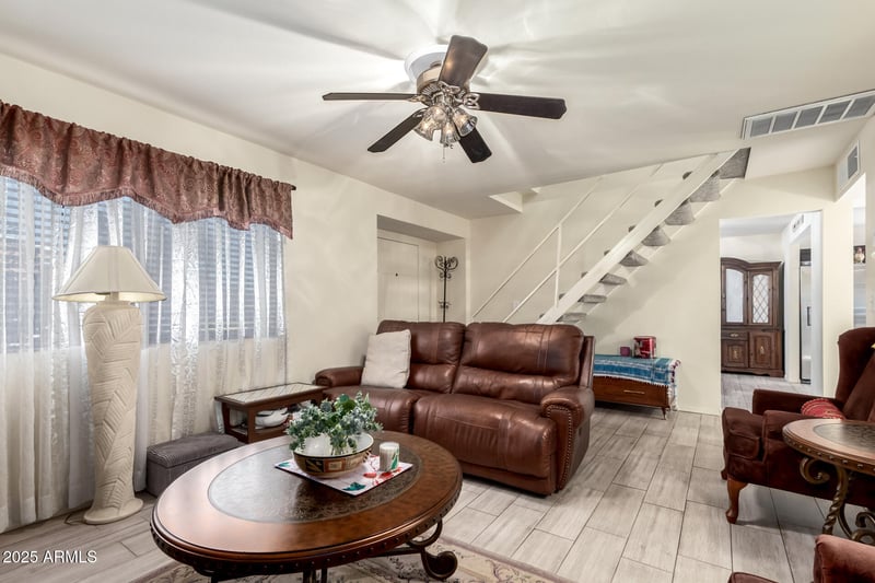 8201 Whitton Ave, Phoenix, AZ 85033