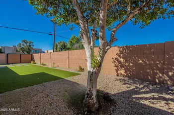 8202 Mackenzie Dr, Scottsdale, AZ 85251