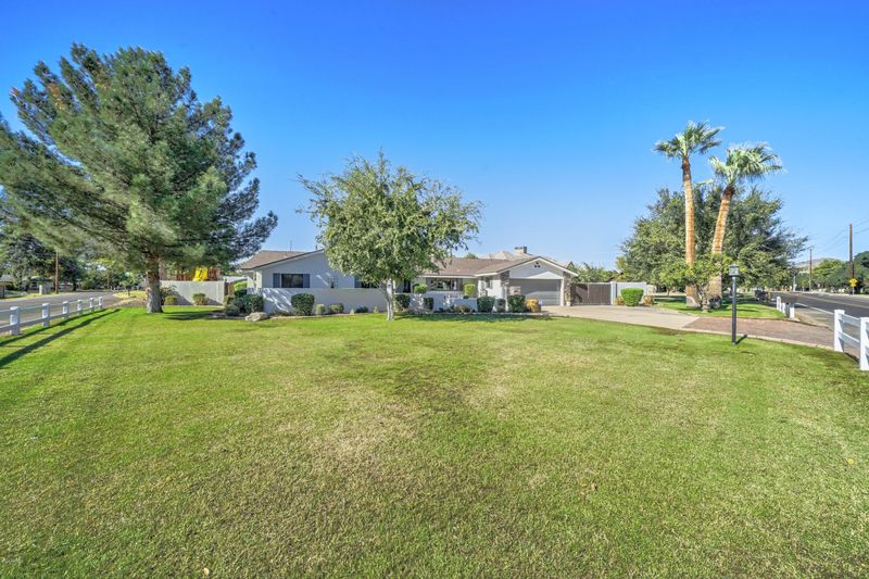 8202 N 15th Ave, Phoenix, AZ 85021