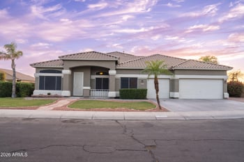 8202 34th Dr, Laveen, AZ 85339