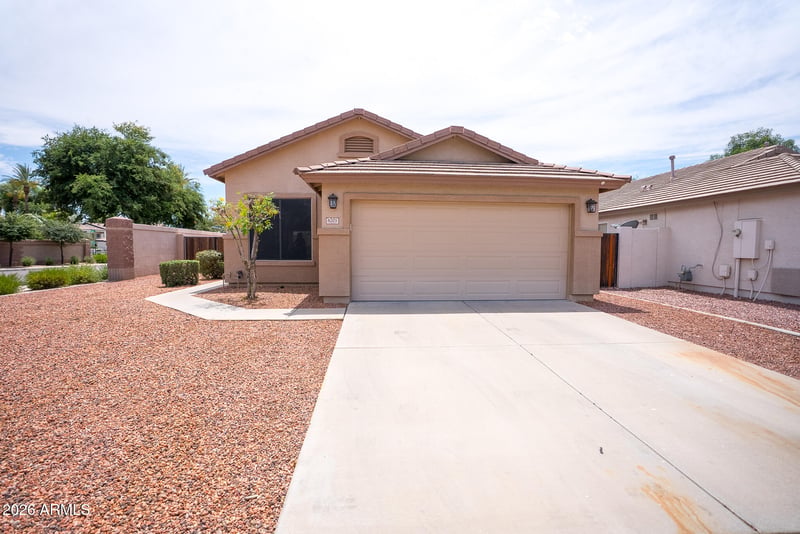 8203 Tonto Ln, Peoria, AZ 85382