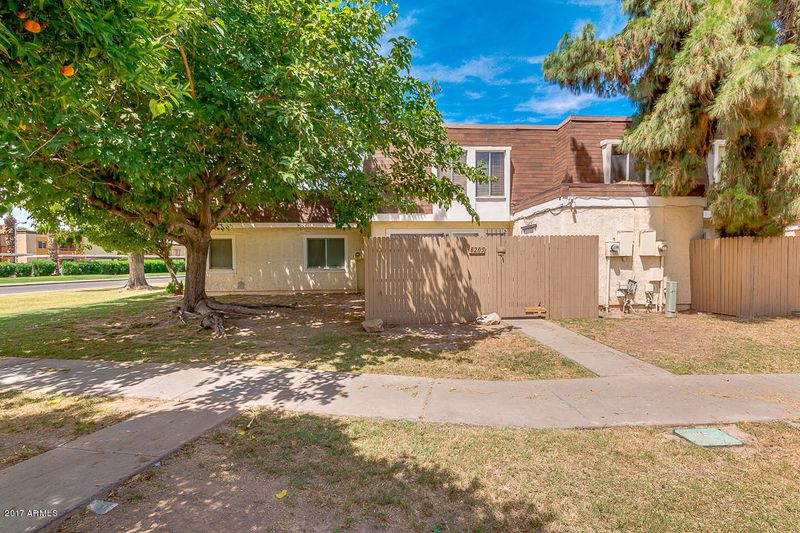 8205 N 34th Ave, Phoenix, AZ 85051