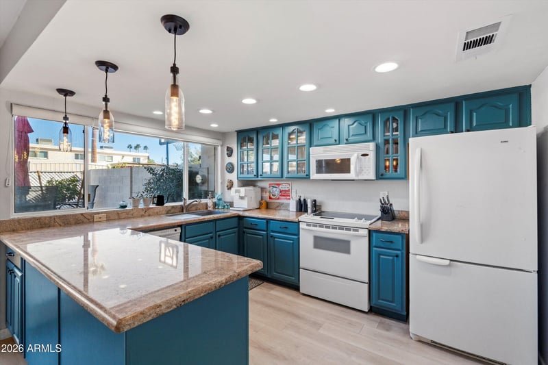 8206 Chaparral Rd, Scottsdale, AZ 85250