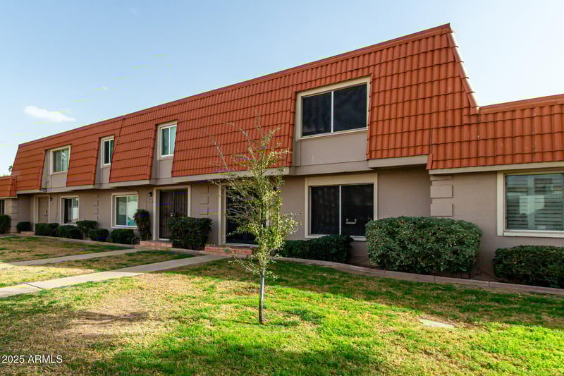 8207 Vista Dr, Scottsdale, AZ 85250