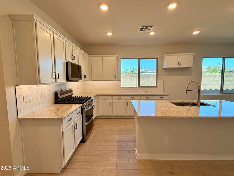 8208 N 173rd Ln, Waddell, AZ 85355