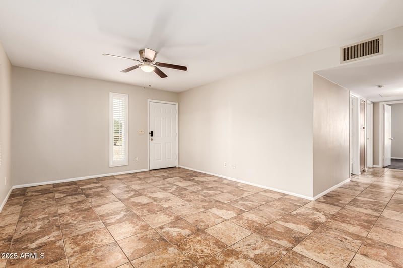 821 Joan D Arc Ave, Phoenix, AZ 85022