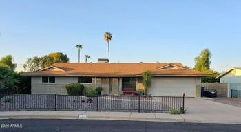 821 Spur Cir, Mesa, AZ 85203