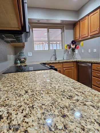 821 Spur Cir, Mesa, AZ 85203
