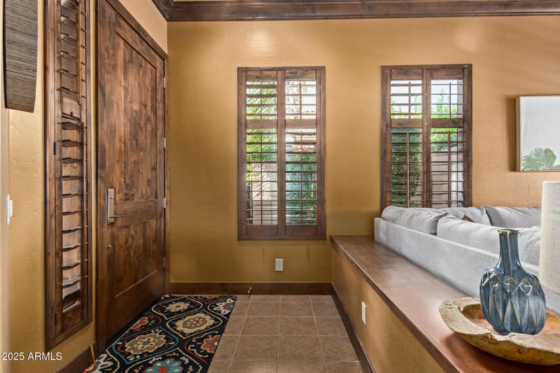 821 Oriole Way, Chandler, AZ 85286