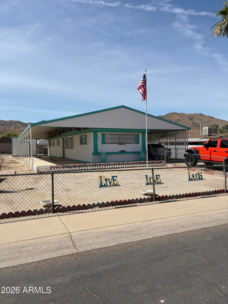 821 W Buist Ave, Phoenix, AZ 85041