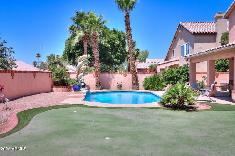 821 W Rawhide Ave, Gilbert, AZ 85233