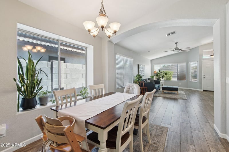 8210 Clara Ln, Peoria, AZ 85382