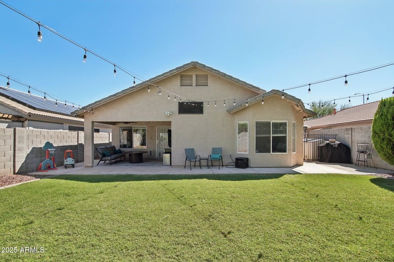 8210 Clara Ln, Peoria, AZ 85382