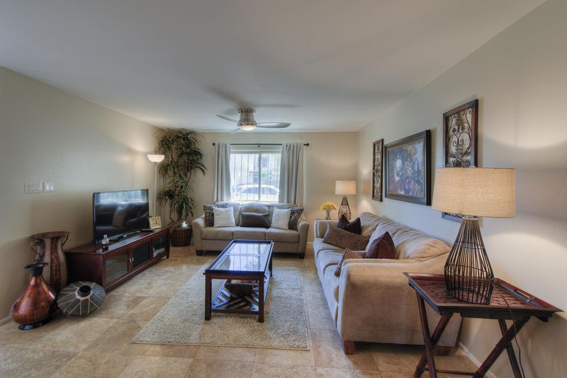8210 E Keim Dr, Scottsdale, AZ 85250