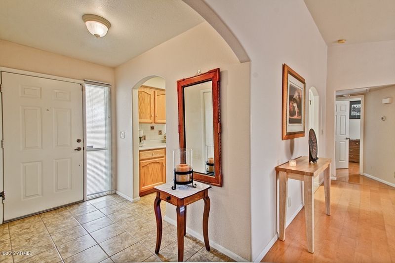 8210 E Nido Ave, Mesa, AZ 85209