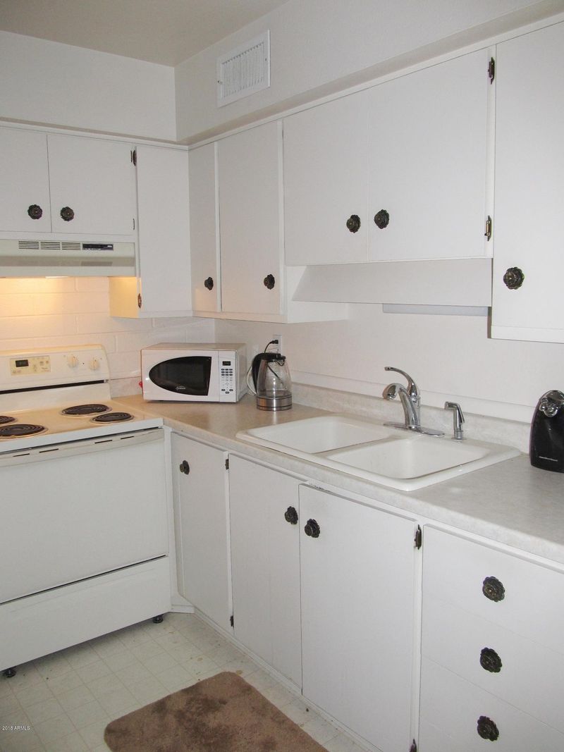 8211 E Garfield St #J203, Scottsdale, AZ 85257
