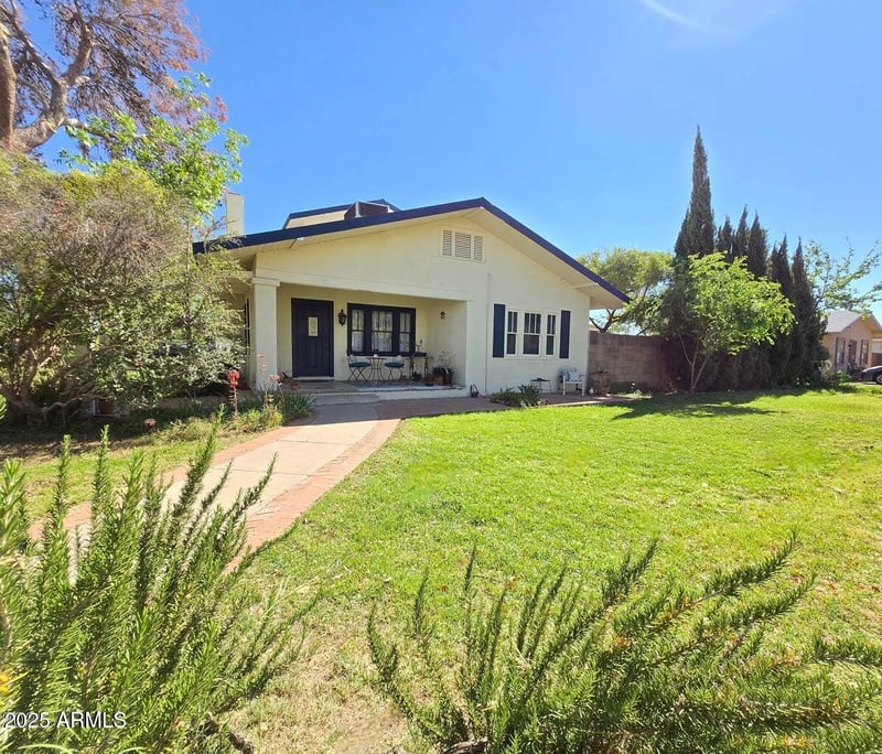 8211 Madison St, Peoria, AZ 85345