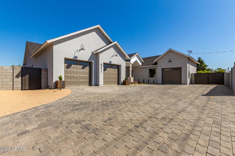 8211 N 17th Ave, Phoenix, AZ 85021