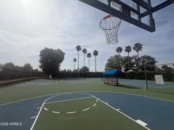 8212 Del Cuarzo Dr, Scottsdale, AZ 85258