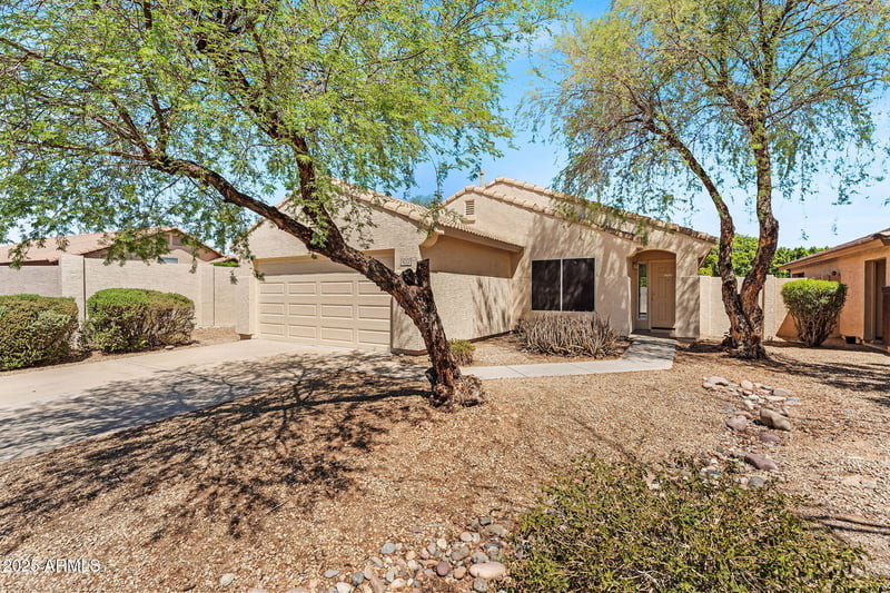 8212 Pontiac Dr, Peoria, AZ 85382