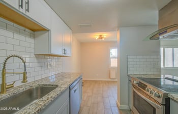 8213 33rd Ln, Phoenix, AZ 85051