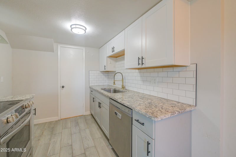 8213 33rd Ln, Phoenix, AZ 85051