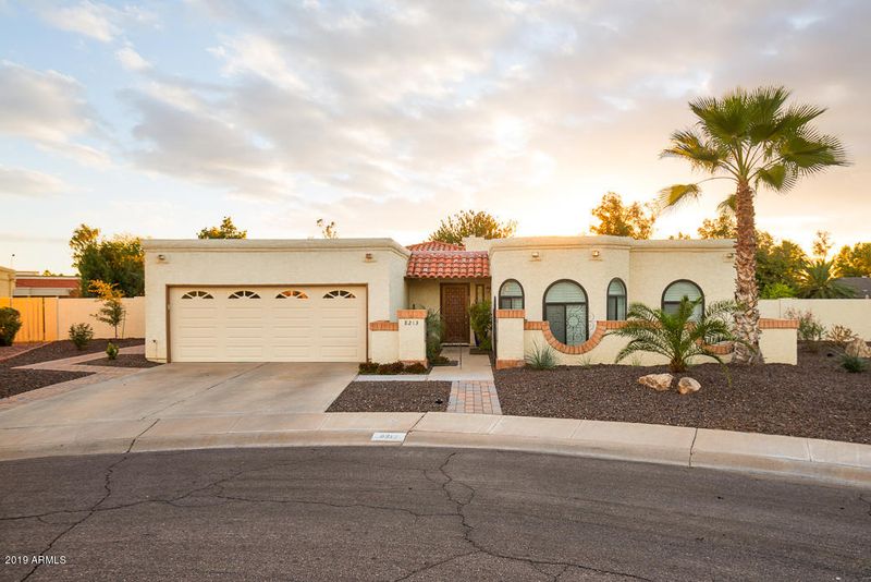 8213 E Thoroughbred Trl, Scottsdale, AZ 85258