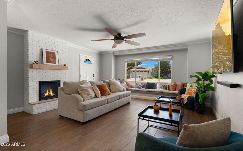 8213 Whitton Ave, Scottsdale, AZ 85251