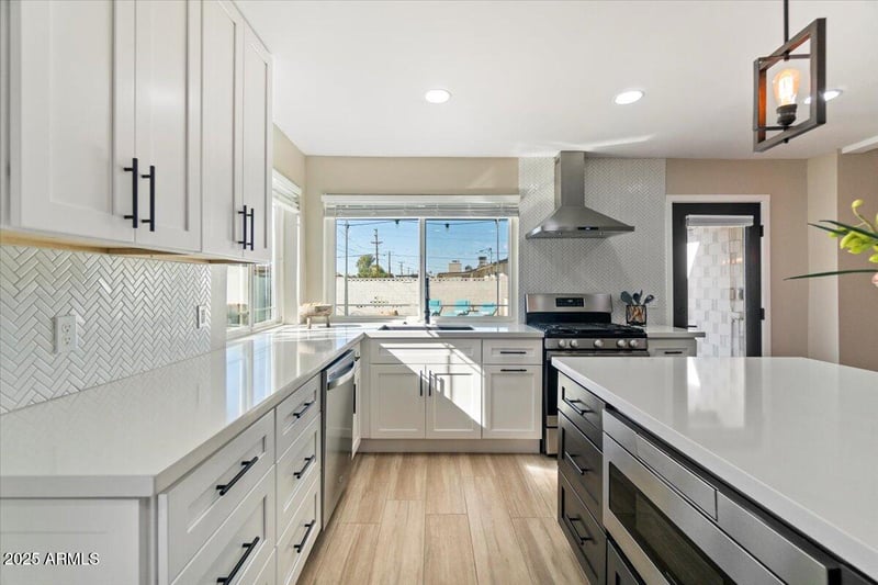 8213 Fairmount Ave, Scottsdale, AZ 85251