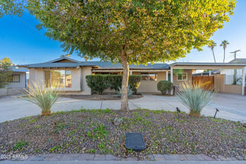 8213 Whitton Ave, Scottsdale, AZ 85251
