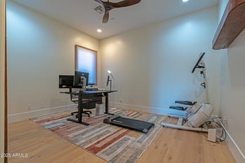 8214 16th St, Phoenix, AZ 85020