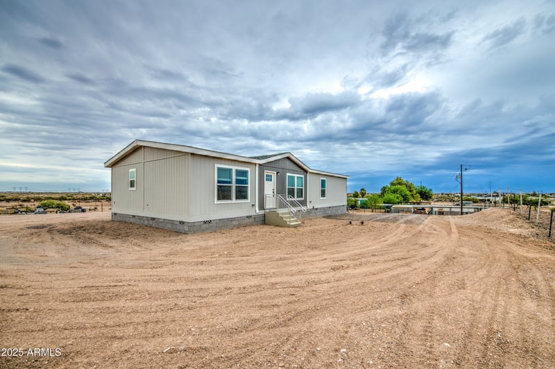 8214 353rd Ln, Tonopah, AZ 85354