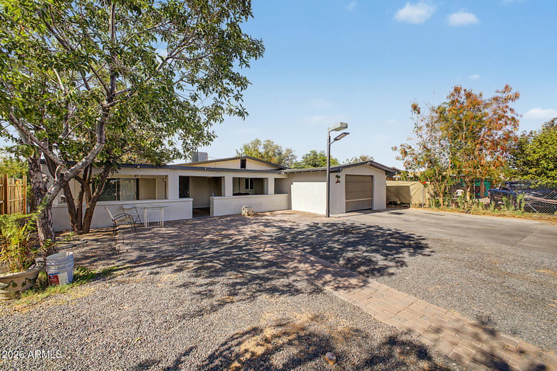 8214 4th Ave, Mesa, AZ 85208