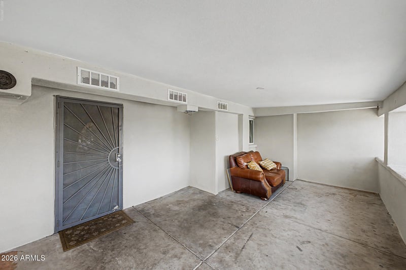 8214 4th Ave, Mesa, AZ 85208