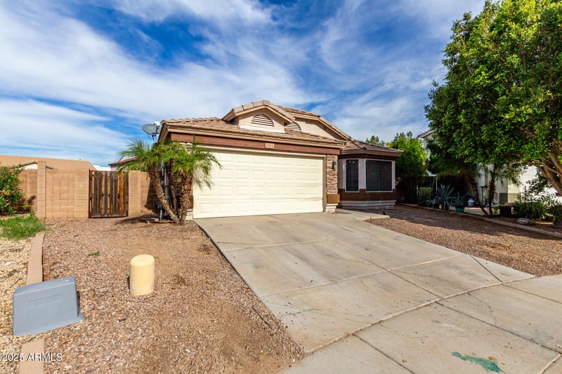 8214 Lumbee St, Phoenix, AZ 85043