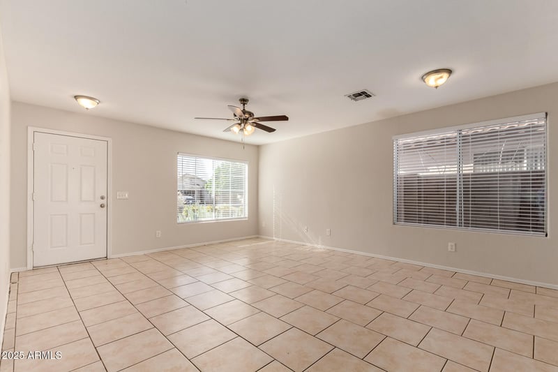 8214 Papago St, Phoenix, AZ 85043