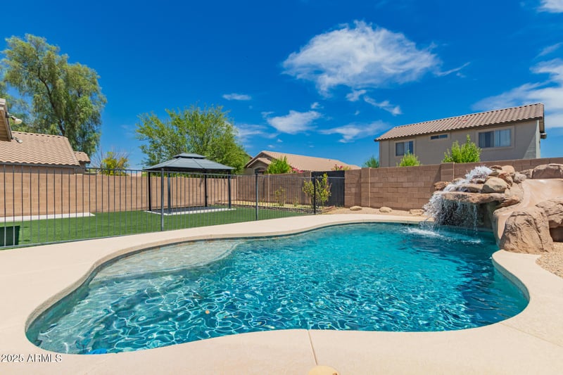 8215 54th Ave, Laveen, AZ 85339