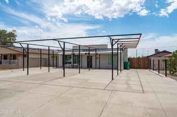 8215 E 6th Ave, Mesa, AZ 85208