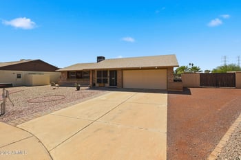 8216 103rd Dr, Peoria, AZ 85345